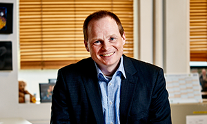 KASPER LARSEN